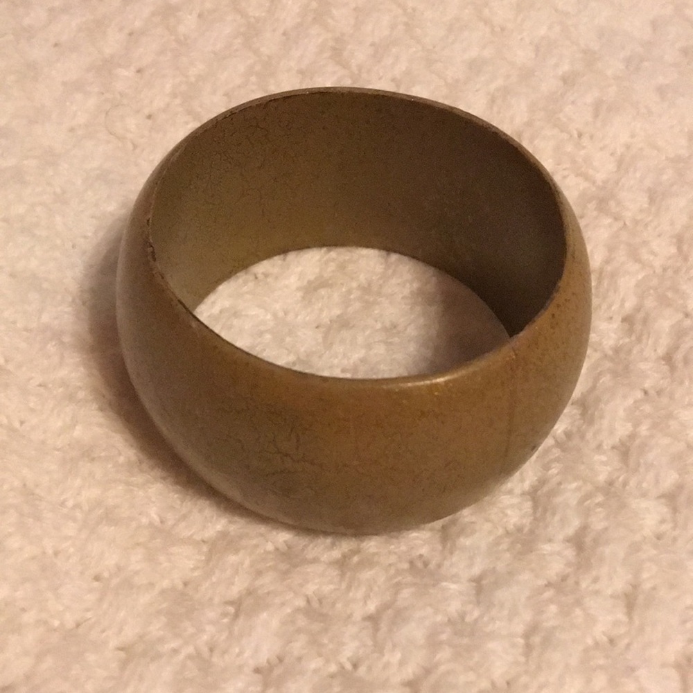 Free people Cute wooden Bangle distressed look